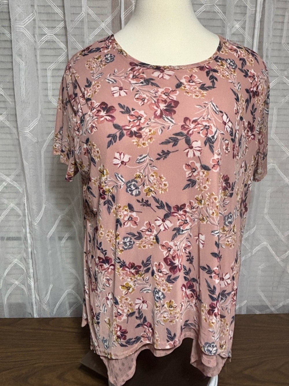 Croft & Barrow Women’s Plus 3X Floral Short Sleeve Blouse - Dusty Pink Lined 33L